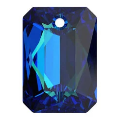 Serinity Pendants Emerald Cut (6435) Crystal Bermuda Blue P(Serinity 6435 Pendants Emerald Cut Crystal Bermuda Blue P)